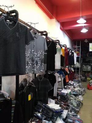 2016年正式招商0庫存0風(fēng)險翌立優(yōu)衣惠服裝特賣連鎖免費加盟圖片,2016年正式招商0庫存0風(fēng)險翌立優(yōu)衣惠服裝特賣連鎖免費加盟圖片大全,漆容成(個體經(jīng)營)-